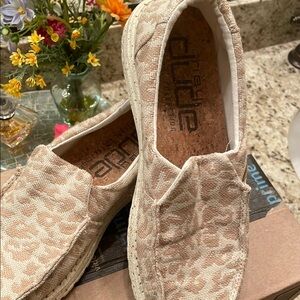 Hey Dude Tan Flats Slip-On Loafers